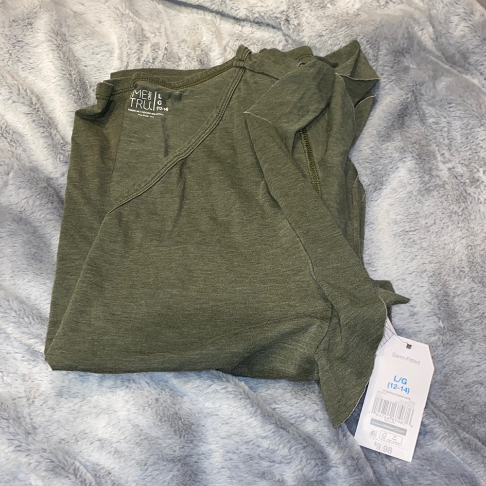 Green shirt